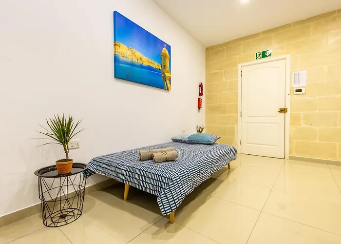 Stylish Near & A Few Minutes To The Promenade By Quicktrips *